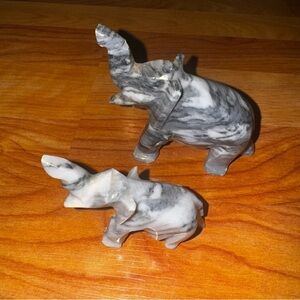 Vintage Hand Carved Stone Onyx Gray Elephant Paperweights Mom With Baby Pair